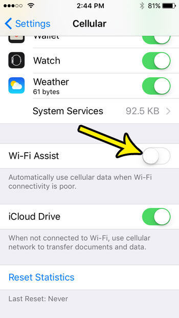 how to turn off wifi assist on iphone se