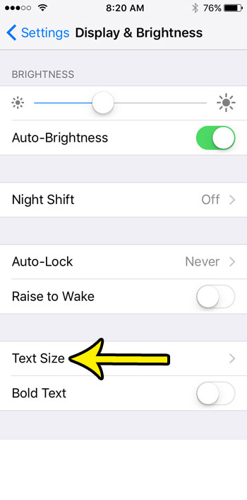adjust text size on apple iphone se